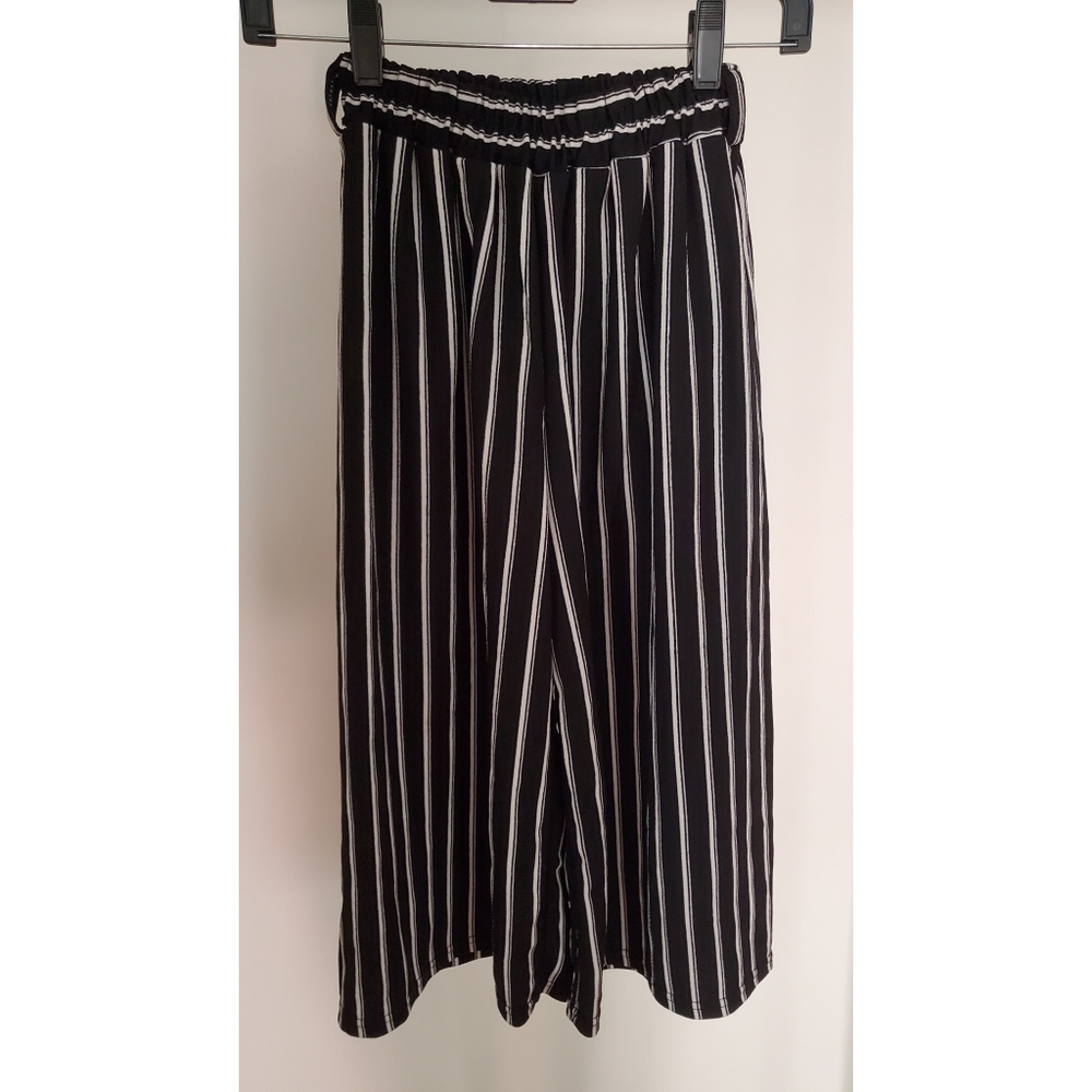 Cropped wide leg pants
